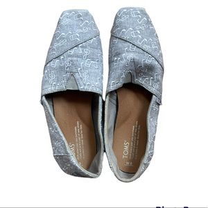 Music note embroidered Toms